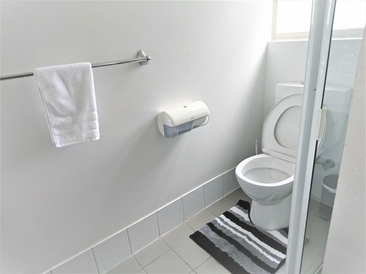Glenelg Beach Gateway Studio Apartment Exterior foto